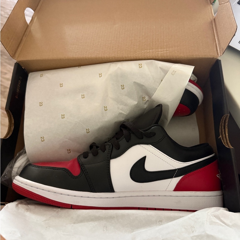 Air Jordan 1 Low SE (New) 11 Black Red